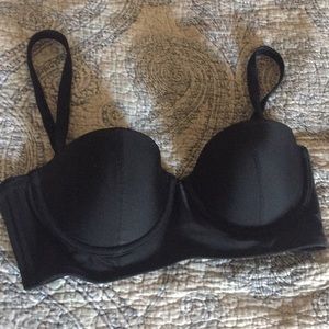 Black Underwire Swim Top